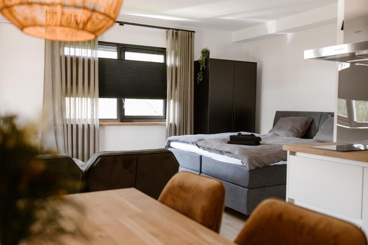 De La Rue Vakantiesuites Sleeuwijk Esterno foto