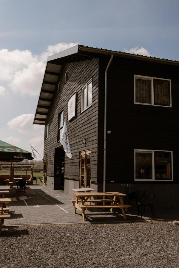 De La Rue Vakantiesuites Sleeuwijk Esterno foto