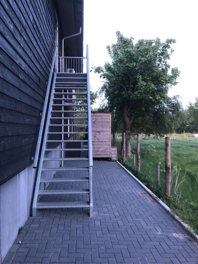 De La Rue Vakantiesuites Sleeuwijk Esterno foto